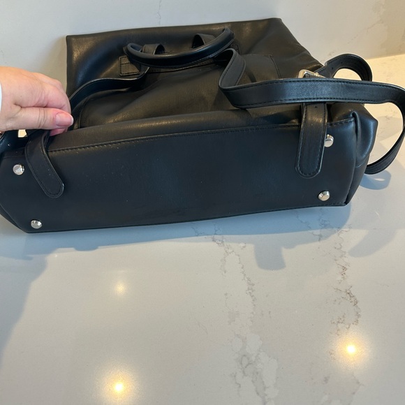 DKNY leather backpack - Picture 5 of 5